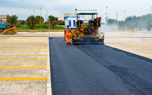 Best Professional Driveway Pavers  in Crest Hl, IL