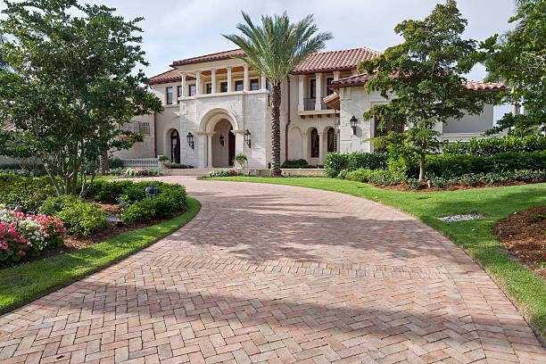 Best Driveway Pavers Near Me  in Crest Hl, IL